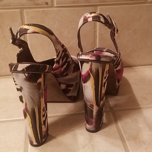 Platform heels - Picture 3 of 4